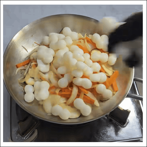 궁중떡볶이 조리 과정