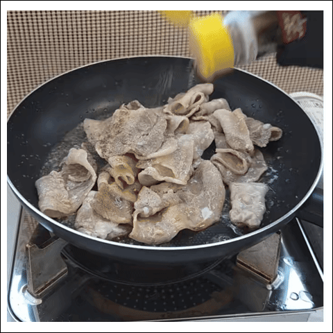 대패삼겹 부추볶음 조리 과정
