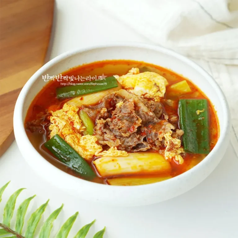 배달 음식보다 빠른 5분 육개장 우삼겹과 대파로 깊은 맛 내는 비법 - 오늘살림