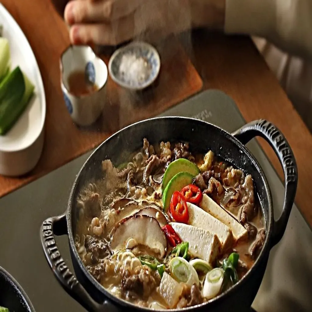 차돌박이 야채찜과 된장찌개를 한 번에 끝내는 자취생 보양식 레시피 - 오늘살림