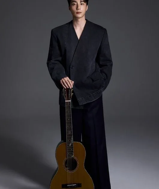 로이킴, 노래하는 사람에서 이야기를 만드는 사람으로 넓어지는 음악의 자리