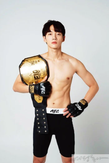 이대원의 역동적인 활동 이미지