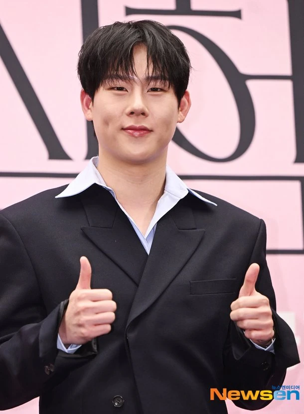 몬스타엑스 주헌 무대 이미지