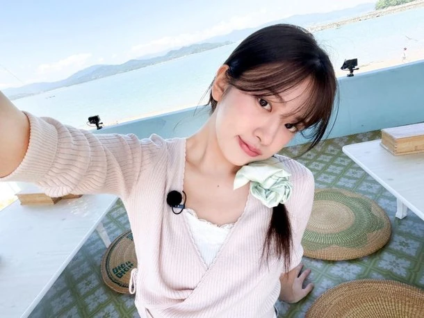 우주떡집 아이브 안유진, 바쁜 식당에서도 빛난 만능 막내의 성장