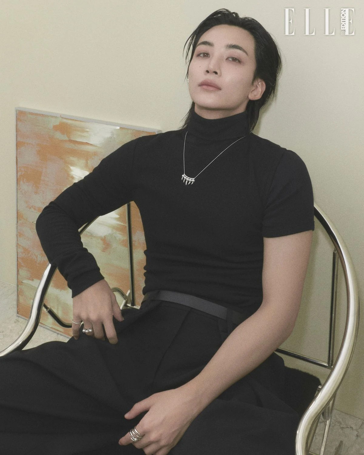 정한의 블랙 룩 주얼리 화보 이미지