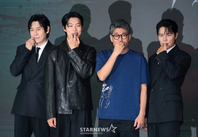 류준열 들쥐 제작발표회 이미지