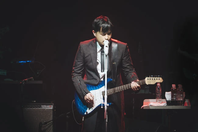 이수 콘서트 무대 이미지