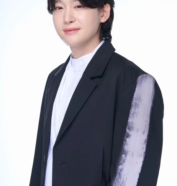김용빈 첫 단독 콘서트 ‘세레나데’, 기다림 끝에 만나는 자기 이름의 무대