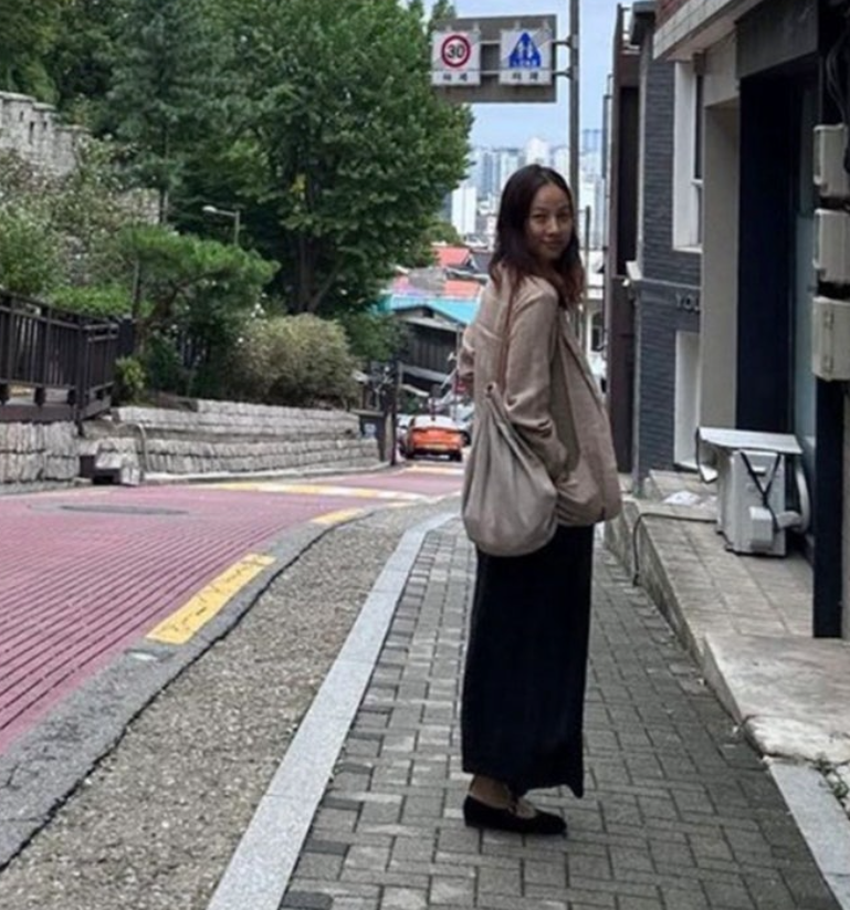 이효리 공효진 플랫슈즈 라프리마 핑크 네이비 컬러별 분위기 이탈리아 장인 수제화