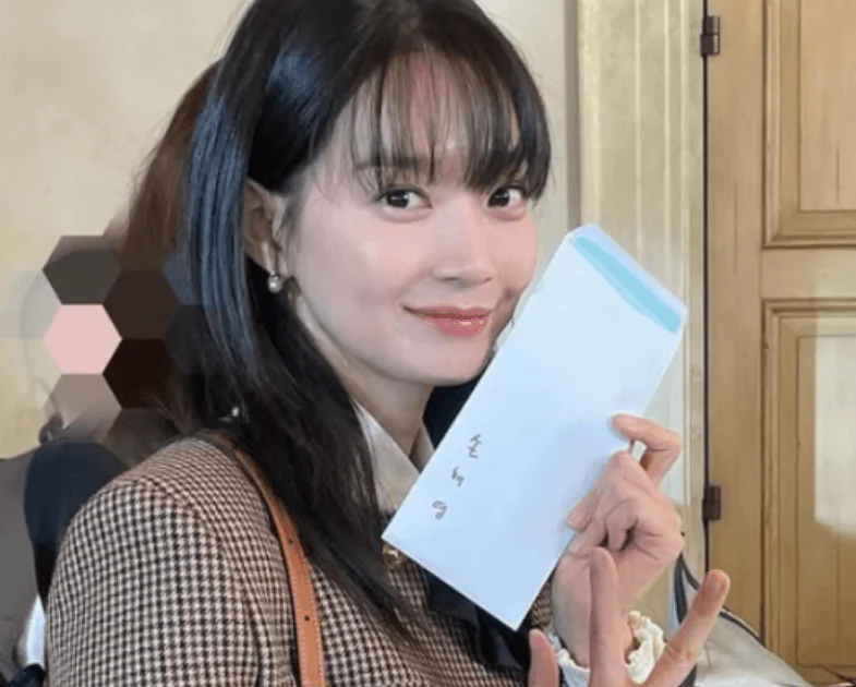 재혼황후 신민아 15년째 조용히 해온 일이 드디어 밝혀졌다