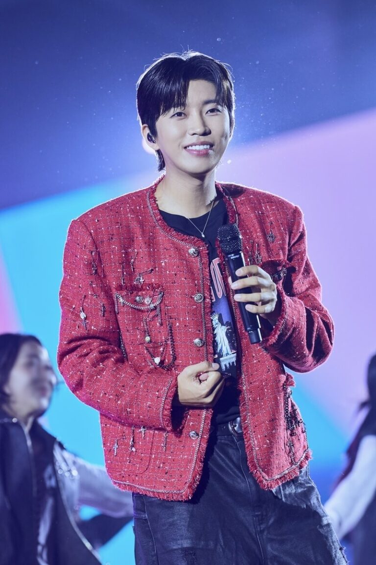 임영웅 콘서트 감동 이어간 영웅시대, 데뷔 10주년 맞아 350만원 기부